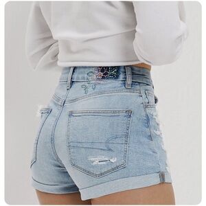 American Eagle Jean Shorts Size 6 Like New!